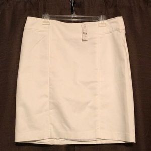 White pencil skirt
